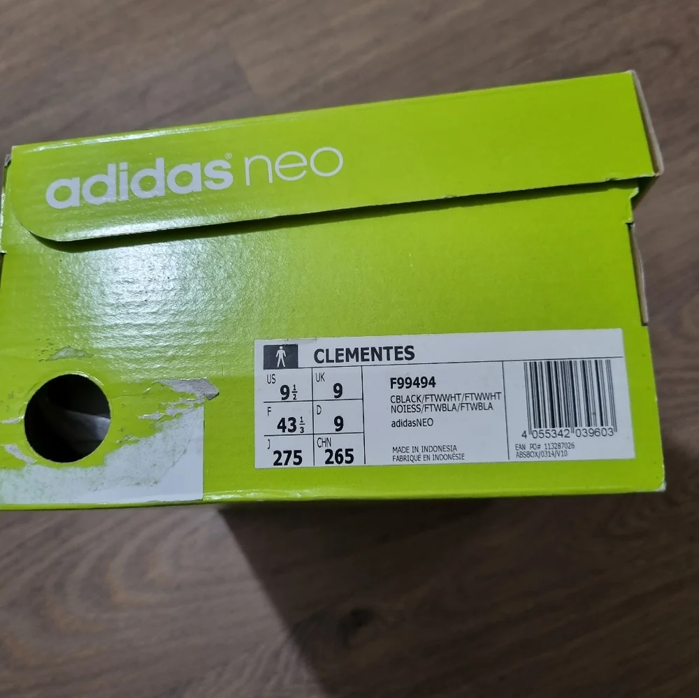 Adidas black and white men's sneakers Size 9.5 U.S. - Picture 2 of 15